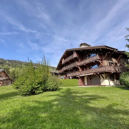 3 Pièces Avec Balcon Et Garage - Fr-1-453-45 Appartement